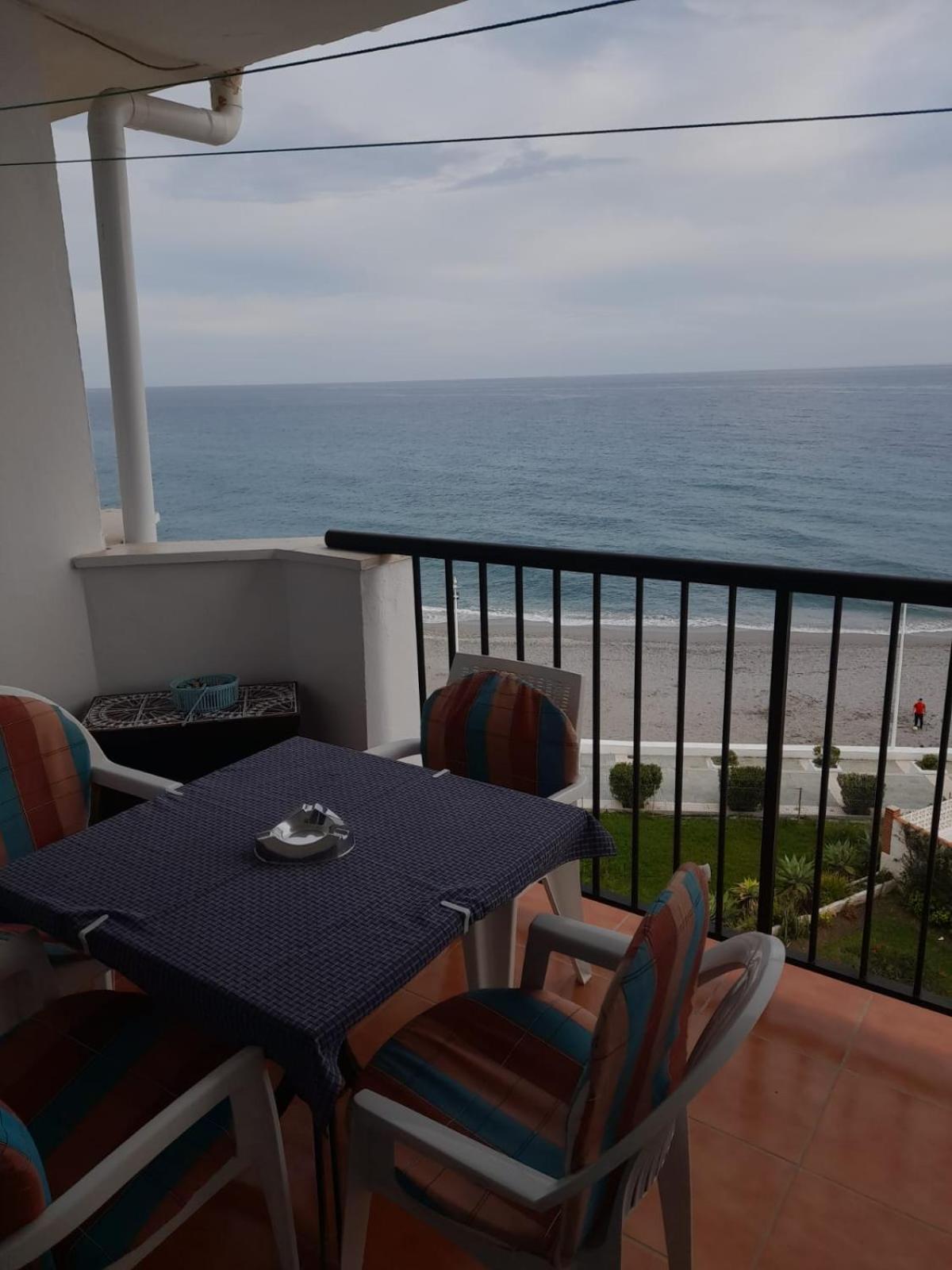 Precioso Apartamento Frontal Al Mar Nerja Eksteriør bilde